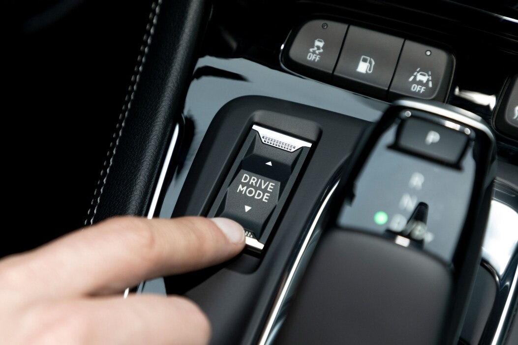 Opel Grandland X Hybrid4 Opel Grandland X Hybrid4