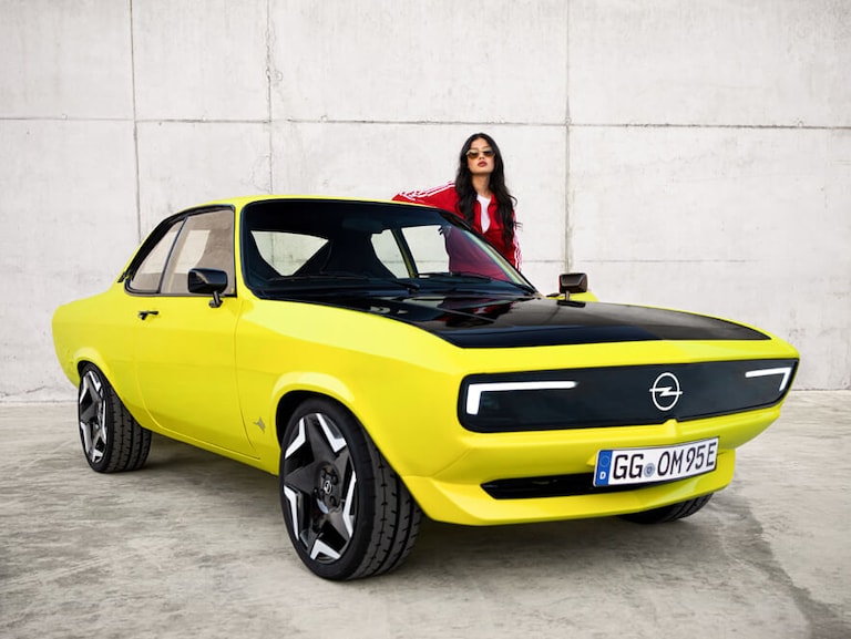 opel_manta-gse_exterior-front_4x3_515665.jpg